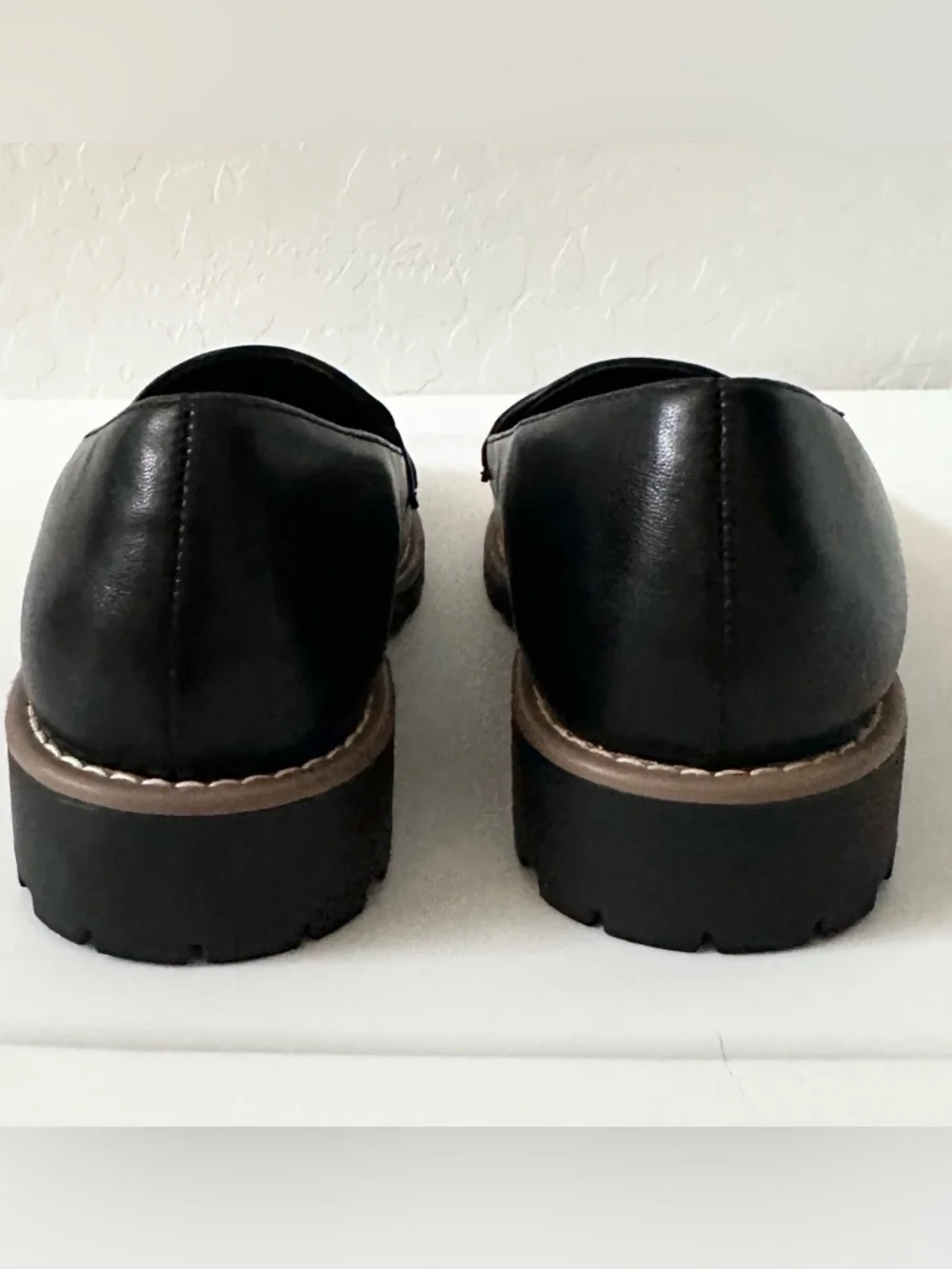 DV Dolce Vita Crisp Black Lug Sole Penny Loafers Women's Size 7 New